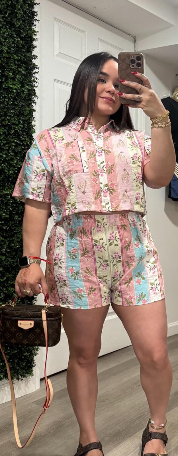 Conjunto Floral Vintage - Blusa y Shorts Coordinados